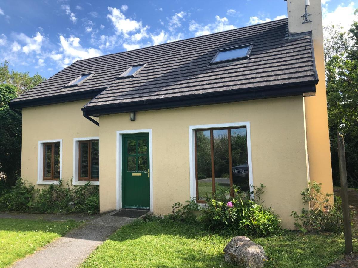 Letterfrack Farm Lodge House In Letterfrack Village Connemara Exterior photo